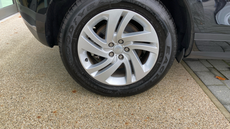 Land Rover Range Rover Evoque 1.5 P270e S 5dr Auto Hatchback